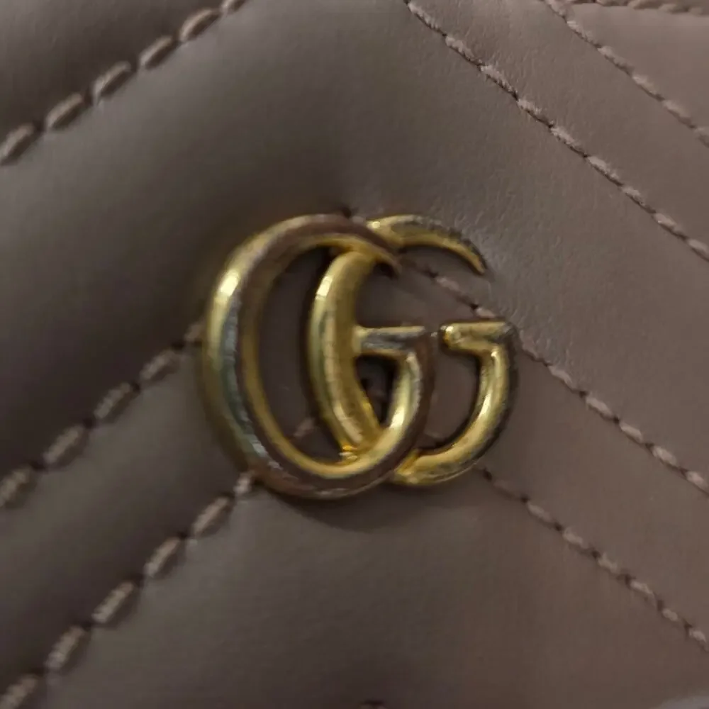 Gucci GG Marmont Taupe Chevron Leather Credit Card Holder Wallet, Dust Bag & Box - Picture 8 of 16